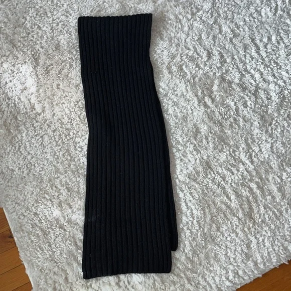 J Crew 72” Cable Knit Scarf - Picture 5 of 6